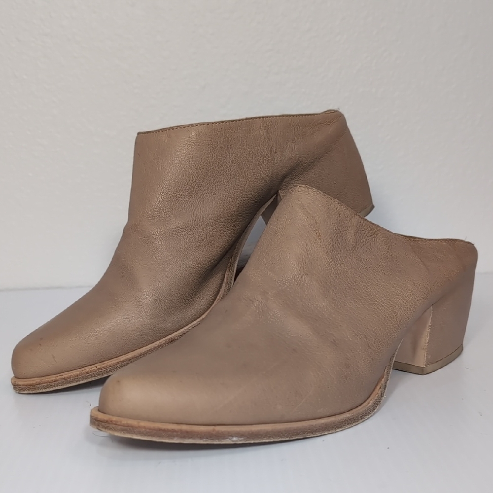 LD Tuttie Tan Leather Mules Size EU 39.5 US 9 Italy